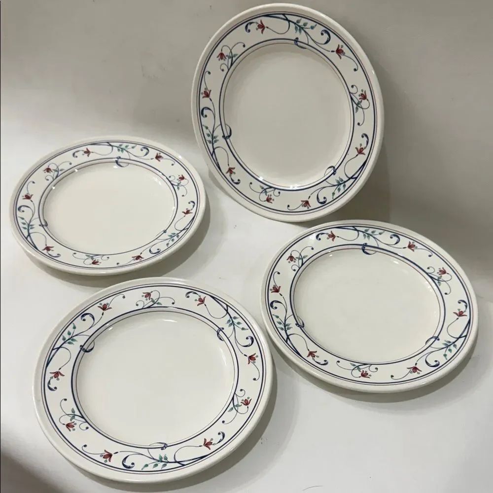 Mikasa Intaglio Cac20 Annette Floral Salad Appetizer 4 Saucers Blue Red Accents